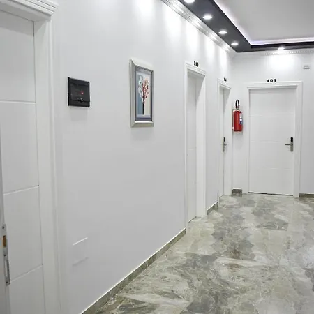 Delmar Apartment