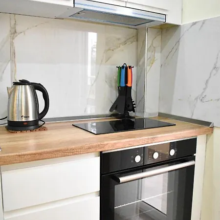 Delmar Golem (Tirana)