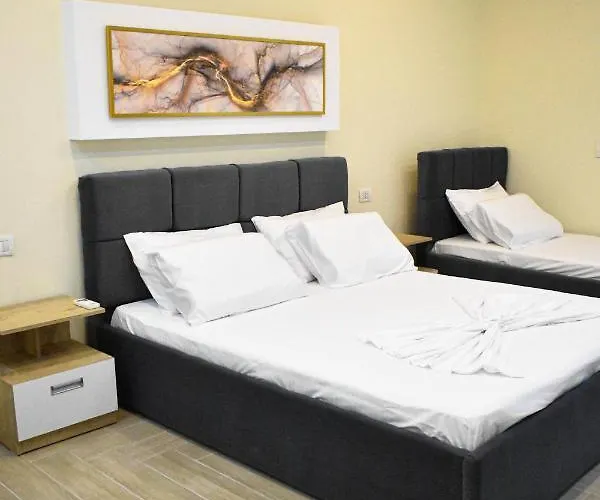 Delmar Golem (Tirana)