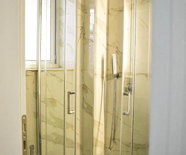 Delmar Apartman Golem